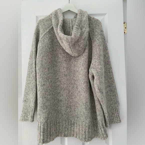 Sweaty Betty Soft Gray Cowl Neck Sweater - Picture 3 of 4